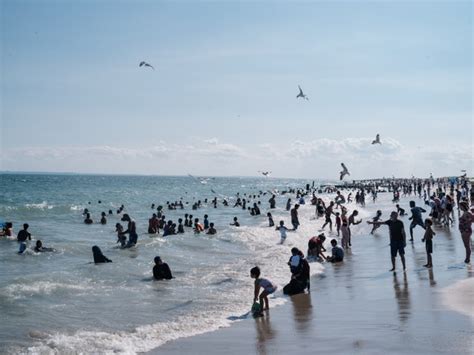 The Wet and Wild Style at New York City’s Only Nude Beach